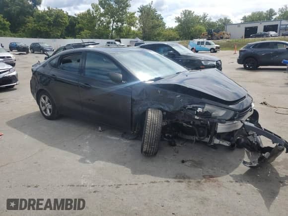 2016 Dodge Dart SXT z VIN 1C3CDFBB7GD506192, wystawiony jako Copart lot #70286245 z przebiegiem Nie podano mil oraz Szkoda całkowita • Salvage title. Historia ofert i sprzedaży dostępna na DreamBid. Obrazek 4.