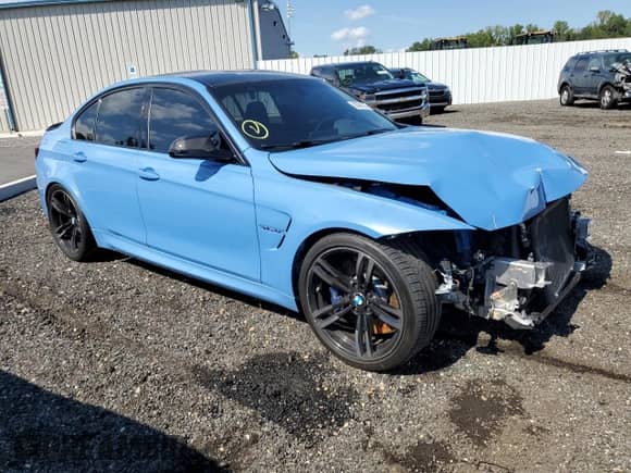 2018 BMW M3 CS с VIN WBS8M9C52J5J79786, выставлен на аукционе Copart как лот 65381315 с пробегом 48 327 миль миль и Списание • Salvage title. История ставок и продаж доступна на DreamBid. Изображение 4.