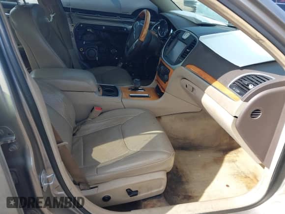 2014 Chrysler 300 C z VIN 2C3CCAEG6EH220900, wystawiony jako IAAI lot #43080522 z przebiegiem 153 817 mil mil oraz . Historia ofert i sprzedaży dostępna na DreamBid. Obrazek 5.