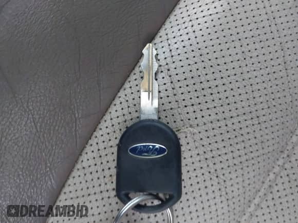 2003 Ford Explorer Eddie Bauer z VIN 1FMZU74KX3UC60074, wystawiony jako IAAI lot #42579589 z przebiegiem 149 873 mil mil oraz . Historia ofert i sprzedaży dostępna na DreamBid. Obrazek 11.