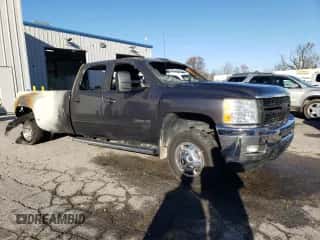 2011 Chevrolet Silverado 3500HD DRW LTZ с VIN 1GC4K1C82BF146161, выставлен на аукционе Copart как лот 79089334 с пробегом Не указан миль и На запчасти • Non repairable. История ставок и продаж доступна на DreamBid. Изображение 4.