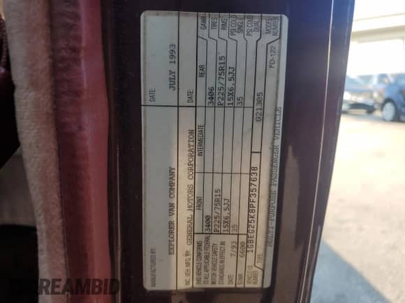 1993 Chevrolet Chevy Van с VIN 1GBEG25K8PF357638, выставлен на аукционе Copart как лот 69878944 с пробегом 170 004 миль миль и Списание • Salvage title. История ставок и продаж доступна на DreamBid. Изображение 13.