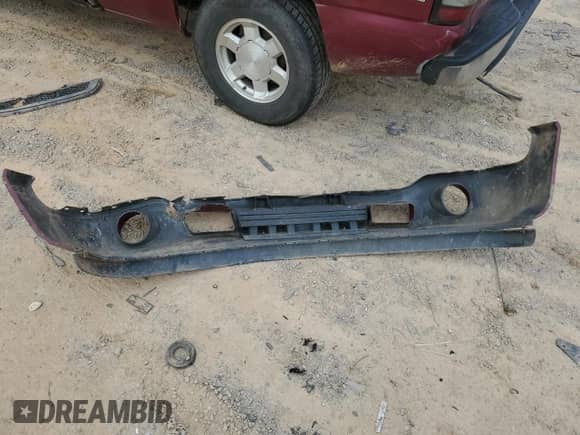 2005 GMC Sierra 1500 SLE z VIN 1GTEK19Z55Z103134, wystawiony jako Copart lot #68221445 z przebiegiem 197 003 mil mil oraz Szkoda całkowita • Salvage title. Historia ofert i sprzedaży dostępna na DreamBid. Obrazek 12.