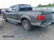 2002 Ford F-150 XLT z VIN 1FTRW07662KB92760, wystawiony jako IAAI lot #42993135 z przebiegiem 317 673 mil mil oraz . Historia ofert i sprzedaży dostępna na DreamBid. Obrazek 3.