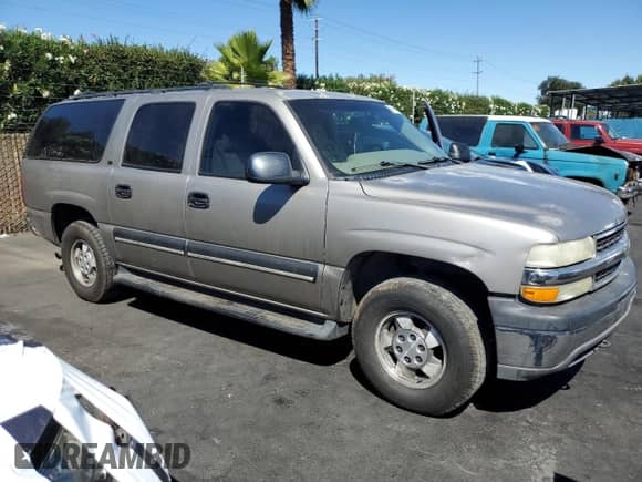 2001 Chevrolet Suburban LT с VIN 1GNFK16T51J219633, выставлен на аукционе Copart как лот 69484805 с пробегом 209 773 миль миль и Списание • Salvage title. История ставок и продаж доступна на DreamBid. Изображение 4.