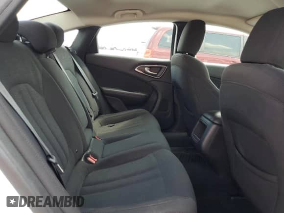 2017 Chrysler 200 Touring с VIN 1C3CCCFB7HN509052, выставлен на аукционе Copart как лот 69412355 с пробегом 92 310 миль миль и На запчасти • Non repairable. История ставок и продаж доступна на DreamBid. Изображение 10.