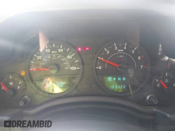 2007 Jeep Wrangler Unlimited X с VIN 1J4GA39147L156263, выставлен на аукционе IAAI как лот 43073565 с пробегом 103 122 миль миль и . История ставок и продаж доступна на DreamBid. Изображение 7.