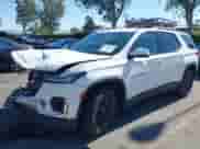 2023 Chevrolet Traverse LS z VIN 1GNERFKW4PJ321213, wystawiony jako IAAI lot #42620529 z przebiegiem 41 733 mil mil oraz . Historia ofert i sprzedaży dostępna na DreamBid. Obrazek 2.