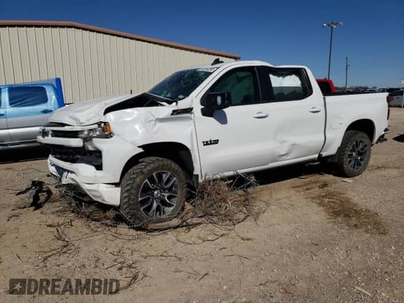 2022 Chevrolet Silverado 1500 RST z VIN 1GCUDEET1NZ599080, wystawiony jako Copart lot #48054855 z przebiegiem Nie podano mil oraz Szkoda całkowita • Salvage title. Historia ofert i sprzedaży dostępna na DreamBid. Obrazek 1.