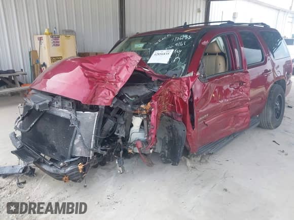 2010 Chevrolet Tahoe LT с VIN 1GNUCBE05AR199161, выставлен на аукционе IAAI как лот 42856835 с пробегом 151 392 миль миль и . История ставок и продаж доступна на DreamBid. Изображение 2.