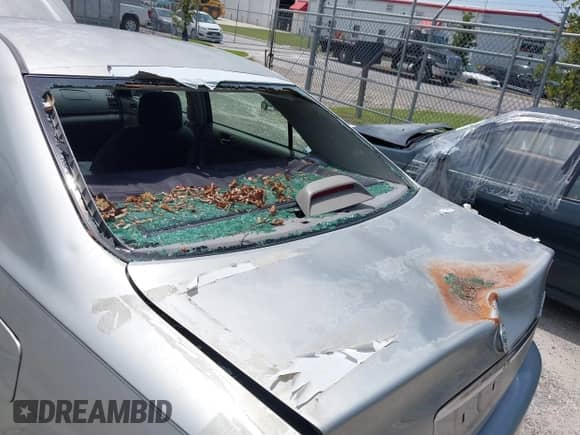 2005 Toyota Camry STD with VIN 4T1BE32K15U075747, listed as a IAAI auction lot 43154088 with 173,315 mi miles and . Bid and sale history available at DreamBid. Image 6.