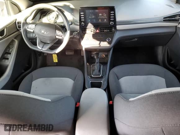 2020 Hyundai Ioniq Blue с VIN KMHC65LC4LU215307, выставлен на аукционе Copart как лот 82362715 с пробегом 66 272 миль миль и Списание • Salvage title. История ставок и продаж доступна на DreamBid. Изображение 8.