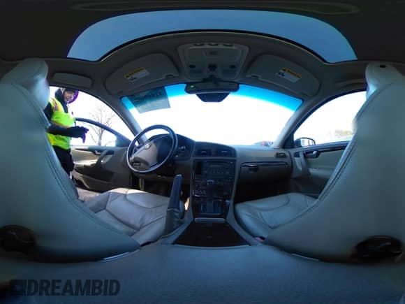 2007 Volvo S60 2.5L Turbo с VIN YV1RS592872630845, выставлен на аукционе IAAI как лот 41869502 с пробегом 74 732 миль миль и . История ставок и продаж доступна на DreamBid. Изображение 19.