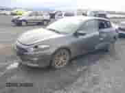 2016 Dodge Dart SXT Sport Blacktop z VIN 1C3CDFFA0GD821367, wystawiony jako IAAI lot #41975436 z przebiegiem 122 451 mil mil oraz . Historia ofert i sprzedaży dostępna na DreamBid. Obrazek 2.