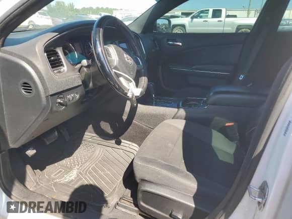 2011 Dodge Charger Rallye Plus z VIN 2B3CL3CG8BH609061, wystawiony jako Copart lot #71974714 z przebiegiem 88 055 mil mil oraz Szkoda całkowita • Salvage title. Historia ofert i sprzedaży dostępna na DreamBid. Obrazek 7.