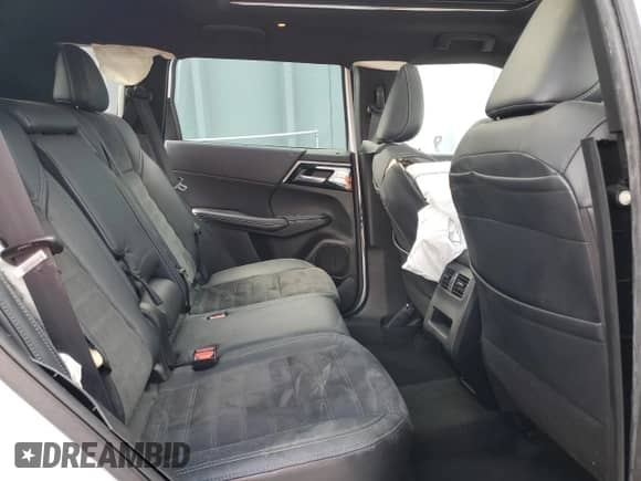 2022 Mitsubishi Outlander SE with VIN JA4J3UA87NZ076769, listed as a Copart auction lot 82300085 with 62,776 mi miles and Non repairable. Bid and sale history available at DreamBid. Image 11.