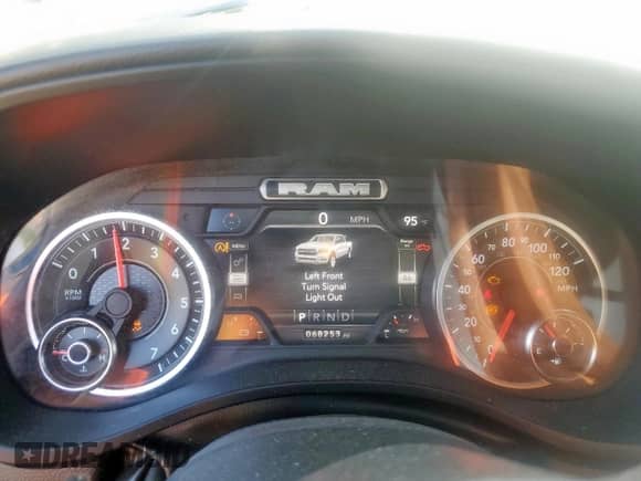 2022 Ram 1500 Big Horn z VIN 1C6RREBG9NN372877, wystawiony jako Copart lot #61296125 z przebiegiem 68 253 mil mil oraz Szkoda całkowita • Salvage title. Historia ofert i sprzedaży dostępna na DreamBid. Obrazek 9.