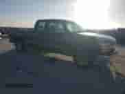 2002 Chevrolet Silverado 1500 с VIN 2GCEC19W721391097, выставлен на аукционе Copart как лот 44111575 с пробегом Не указан миль и Списание • Salvage title. История ставок и продаж доступна на DreamBid. Изображение 4.