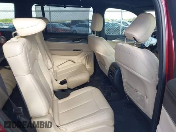2023 Jeep Grand Cherokee Limited с VIN 1C4RJKBG5P8798405, выставлен на аукционе IAAI как лот 42287144 с пробегом 24 060 миль миль и . История ставок и продаж доступна на DreamBid. Изображение 8.