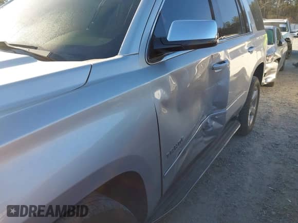 2019 Chevrolet Tahoe Premier с VIN 1GNSCCKC6KR209032, выставлен на аукционе IAAI как лот 41846222 с пробегом 141 261 миль миль и . История ставок и продаж доступна на DreamBid. Изображение 6.