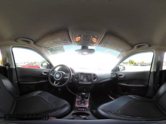 2018 Jeep Compass Trailhawk z VIN 3C4NJDDBXJT198919, wystawiony jako IAAI lot #42685470 z przebiegiem 139 764 mil mil oraz . Historia ofert i sprzedaży dostępna na DreamBid. Obrazek 19.