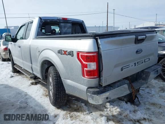 2018 Ford F-150 XL z VIN 1FTEX1EB0JFE62848, wystawiony jako IAAI lot #41658929 z przebiegiem 63 185 mil mil oraz . Historia ofert i sprzedaży dostępna na DreamBid. Obrazek 3.