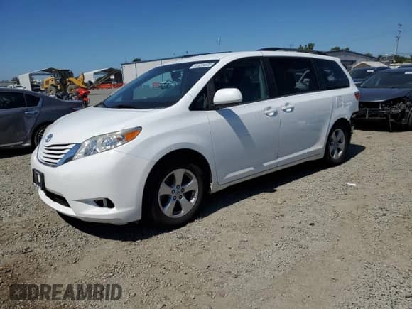 2015 Toyota Sienna LE AAS with VIN 5TDKK3DC6FS648604, listed as a Copart auction lot 81635505 with 175,357 mi miles and Salvage title. Bid and sale history available at DreamBid. Image 1.