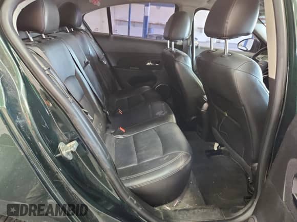 2014 Chevrolet Cruze LTZ z VIN 1G1PG5SB6E7109625, wystawiony jako Copart lot #82675855 z przebiegiem 101 214 mil mil oraz Szkoda całkowita • Salvage title. Historia ofert i sprzedaży dostępna na DreamBid. Obrazek 10.