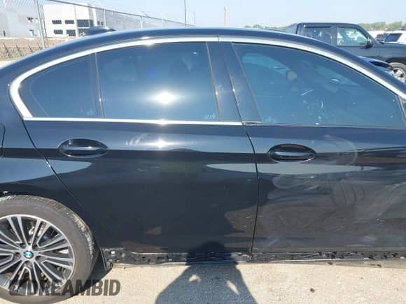 2019 BMW 5 Series 530i с VIN WBAJA5C56KBX87241, выставлен на аукционе IAAI как лот 42895525 с пробегом 60 349 миль миль и . История ставок и продаж доступна на DreamBid. Изображение 13.