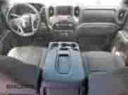 2020 Chevrolet Silverado 1500 Work Truck z VIN 1GCUYAEF3LZ158412, wystawiony jako Copart lot #68844895 z przebiegiem 118 528 mil mil oraz Szkoda całkowita • Salvage title. Historia ofert i sprzedaży dostępna na DreamBid. Obrazek 8.