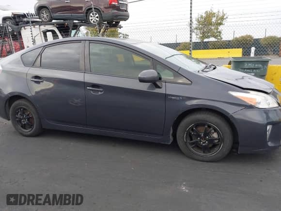 2015 Toyota Prius Two with VIN JTDKN3DU9F0461599, listed as a IAAI auction lot 43523985 with 296,185 mi miles and . Bid and sale history available at DreamBid. Image 13.