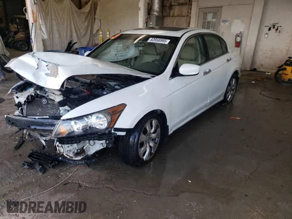 2010 Honda Accord EX z VIN 5KBCP3F72AB004778, wystawiony jako Copart lot #83958995 z przebiegiem 104 197 mil mil oraz Szkoda całkowita • Salvage title. Historia ofert i sprzedaży dostępna na DreamBid. Obrazek 1.