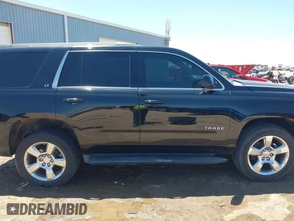 2015 Chevrolet Tahoe LT с VIN 1GNSKBKC0FR677423, выставлен на аукционе IAAI как лот 42905627 с пробегом 165 415 миль миль и . История ставок и продаж доступна на DreamBid. Изображение 13.
