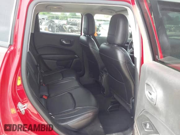 2018 Jeep Compass Limited z VIN 3C4NJCCB7JT406864, wystawiony jako IAAI lot #42209473 z przebiegiem 135 093 mil mil oraz . Historia ofert i sprzedaży dostępna na DreamBid. Obrazek 8.