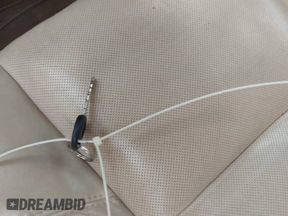 2007 Cadillac Escalade ESV с VIN 1GYFK66887R202024, выставлен на аукционе IAAI как лот 41841337 с пробегом 185 085 миль миль и . История ставок и продаж доступна на DreamBid. Изображение 11.