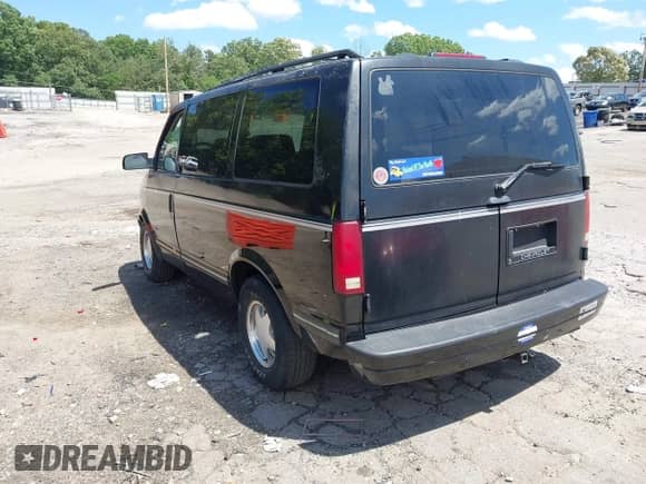 1995 Chevrolet Astro с VIN 1GNDM19W9SB267820, выставлен на аукционе IAAI как лот 42334535 с пробегом 348 001 миль миль и . История ставок и продаж доступна на DreamBid. Изображение 3.
