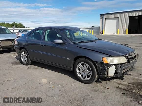 2005 Volvo S60 с VIN YV1RH592052449069, выставлен на аукционе Copart как лот 70579135 с пробегом 166 828 миль миль и Списание • Salvage title. История ставок и продаж доступна на DreamBid. Изображение 14.