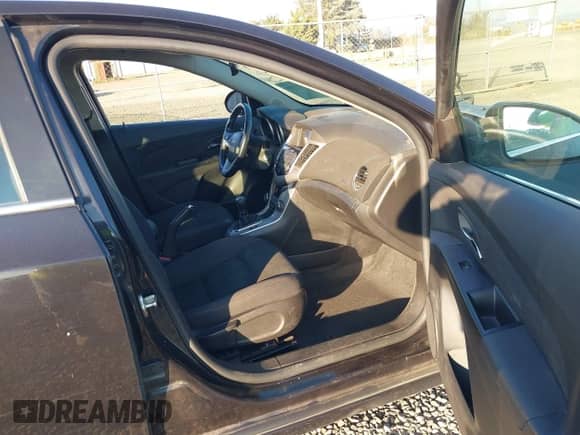 2014 Chevrolet Cruze ECO с VIN 1G1PJ5SB5E7134355, выставлен на аукционе IAAI как лот 43273989 с пробегом 133 575 миль миль и . История ставок и продаж доступна на DreamBid. Изображение 5.