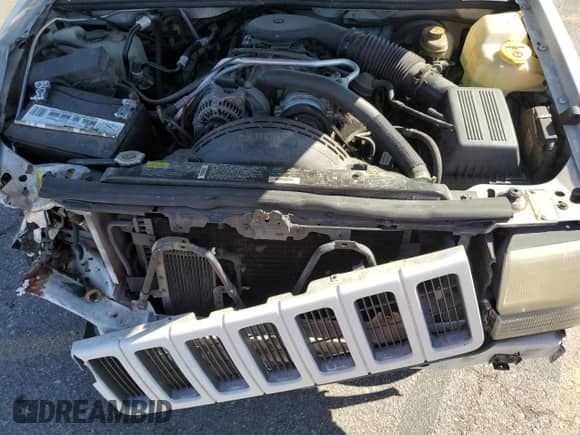 1995 Jeep Grand Cherokee Limited with VIN 1J4GZ78Y3SC701103, listed as a Copart auction lot 72038184 with 143,829 mi miles and Salvage title. Bid and sale history available at DreamBid. Image 13.