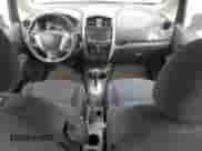 2016 Nissan Note SV z VIN 3N1CE2CP9GL397744, wystawiony jako Copart lot #70173585 z przebiegiem 115 340 mil mil oraz Szkoda całkowita • Salvage title. Historia ofert i sprzedaży dostępna na DreamBid. Obrazek 8.