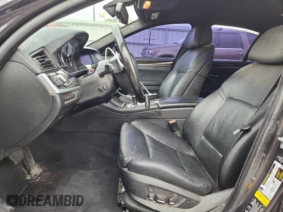 2013 BMW 5 Series 550i xDrive с VIN WBAFU9C53DDY71769, выставлен на аукционе Copart как лот 70529935 с пробегом 150 840 миль миль и Списание • Salvage title. История ставок и продаж доступна на DreamBid. Изображение 7.