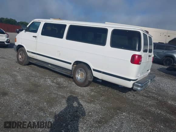 1999 Dodge Passenger with VIN 2B5WB35Z6XK541889, listed as a IAAI auction lot 42508981 with 271,829 mi miles and . Bid and sale history available at DreamBid. Image 3.