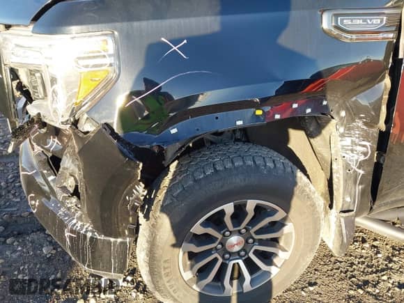 2020 GMC Sierra 1500 AT4 z VIN 1GTP9EED7LZ116440, wystawiony jako IAAI lot #43374469 z przebiegiem 63 184 mil mil oraz . Historia ofert i sprzedaży dostępna na DreamBid. Obrazek 19.