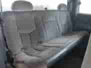 2005 GMC Sierra 1500 SLE z VIN 2GTEC19T351277365, wystawiony jako IAAI lot #42715847 z przebiegiem 306 821 mil mil oraz . Historia ofert i sprzedaży dostępna na DreamBid. Obrazek 8.