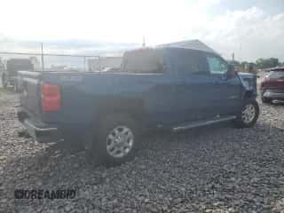 2015 Chevrolet Silverado 2500HD LT z VIN 1GC1KVEG3FF680502, wystawiony jako Copart lot #69014895 z przebiegiem 223 971 mil mil oraz Szkoda całkowita • Salvage title. Historia ofert i sprzedaży dostępna na DreamBid. Obrazek 3.