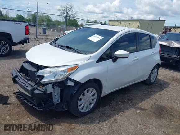 2016 Nissan Note S z VIN 3N1CE2CP4GL407936, wystawiony jako IAAI lot #42219360 z przebiegiem 229 071 mil mil oraz . Historia ofert i sprzedaży dostępna na DreamBid. Obrazek 2.