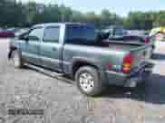 2006 GMC Sierra 1500 SLE1 z VIN 2GTEK13T961171306, wystawiony jako IAAI lot #43179738 z przebiegiem 102 423 mil mil oraz . Historia ofert i sprzedaży dostępna na DreamBid. Obrazek 3.