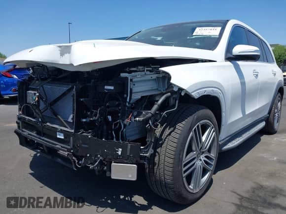 2024 Mercedes-Benz GLS 450 with VIN 4JGFF5KE1RB236068, listed as a IAAI auction lot 42397816 with 14,039 mi miles and . Bid and sale history available at DreamBid. Image 20.