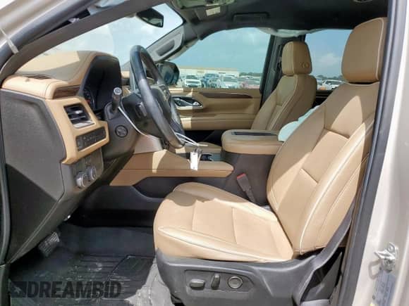 2021 Chevrolet Suburban Premier с VIN 1GNSCFKD1MR277736, выставлен на аукционе Copart как лот 61593645 с пробегом 140 830 миль миль и Списание • Salvage title. История ставок и продаж доступна на DreamBid. Изображение 7.