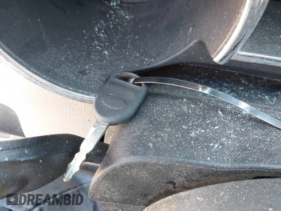 2005 Ford Mustang Deluxe с VIN 1ZVFT80N755225597, выставлен на аукционе IAAI как лот 42793032 с пробегом 210 994 миль миль и . История ставок и продаж доступна на DreamBid. Изображение 11.